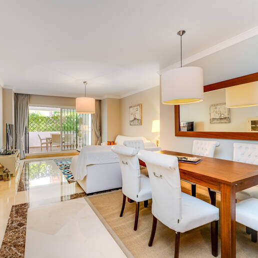 Vivir junto al Mar- El lujo de tenerlo todo a un paso: Piso Contemporáneo de dos dormitorios en Larga Temporada en Urbanización Boutique en San Pedro Playa