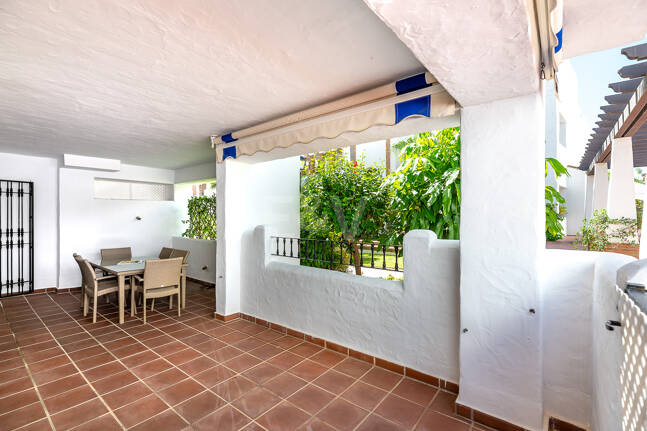 Vivir junto al Mar- El lujo de tenerlo todo a un paso: Piso Contemporáneo de dos dormitorios en Larga Temporada en Urbanización Boutique en San Pedro Playa