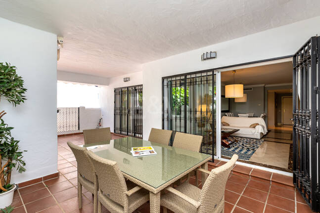 Vivir junto al Mar- El lujo de tenerlo todo a un paso: Piso Contemporáneo de dos dormitorios en Larga Temporada en Urbanización Boutique en San Pedro Playa