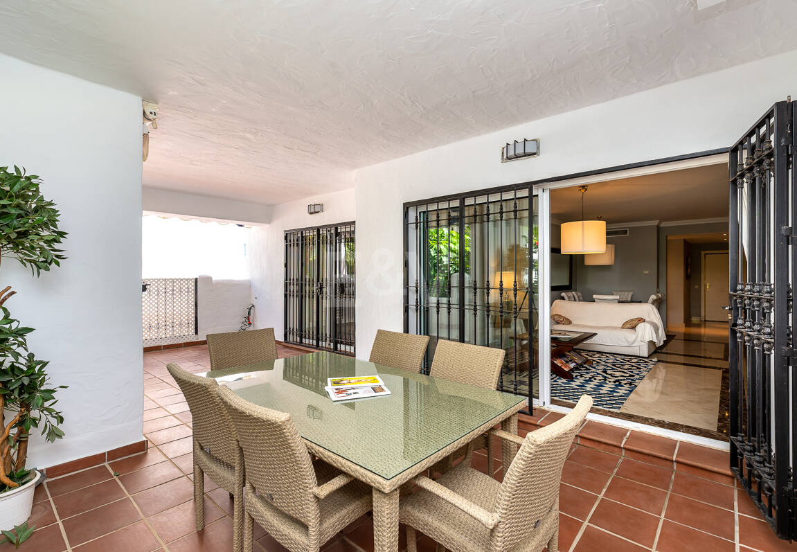 Vivir junto al Mar- El lujo de tenerlo todo a un paso: Piso Contemporáneo de dos dormitorios en Larga Temporada en Urbanización Boutique en San Pedro Playa