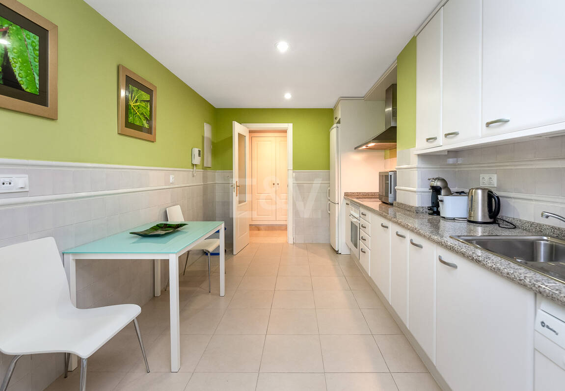 Vivir junto al Mar- El lujo de tenerlo todo a un paso: Piso Contemporáneo de dos dormitorios en Larga Temporada en Urbanización Boutique en San Pedro Playa