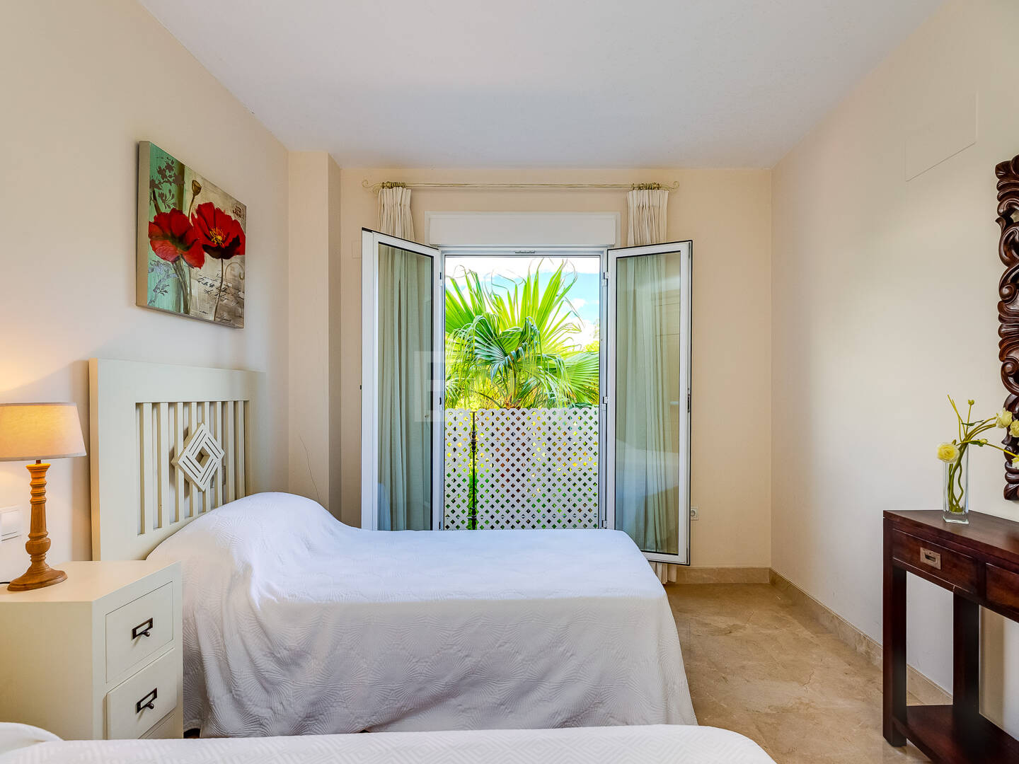 Living by the Sea—“Walking Distance” lifestyle. Contemporary 2-bedroom apartment for long-term rental in a boutique development in San Pedro Beach