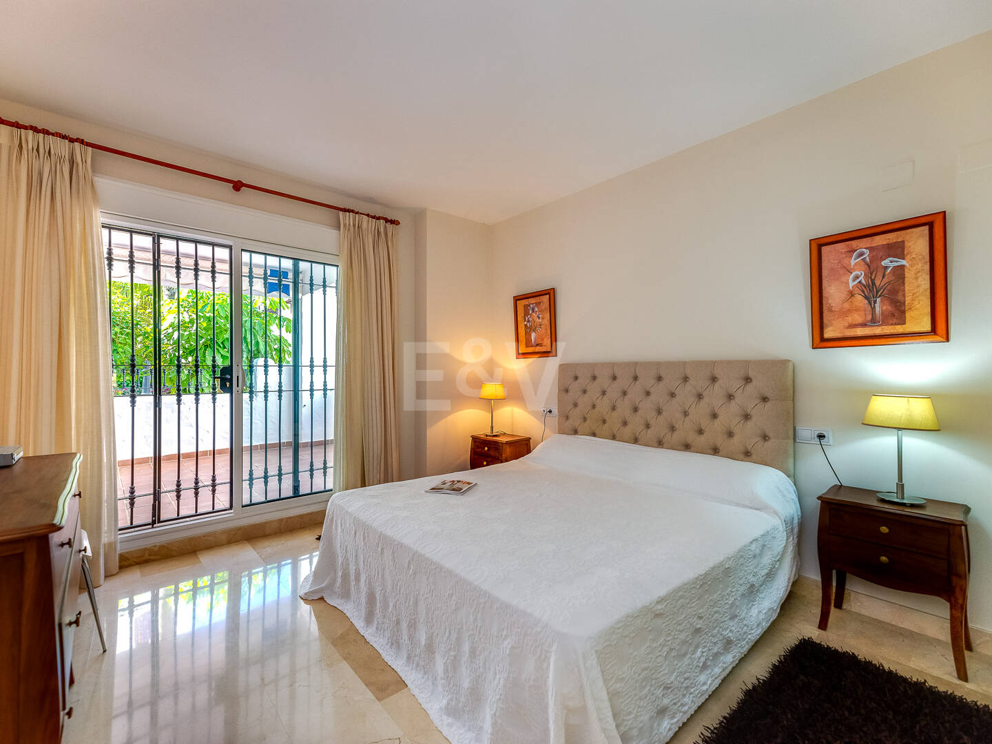 Living by the Sea—“Walking Distance” lifestyle. Contemporary 2-bedroom apartment for long-term rental in a boutique development in San Pedro Beach