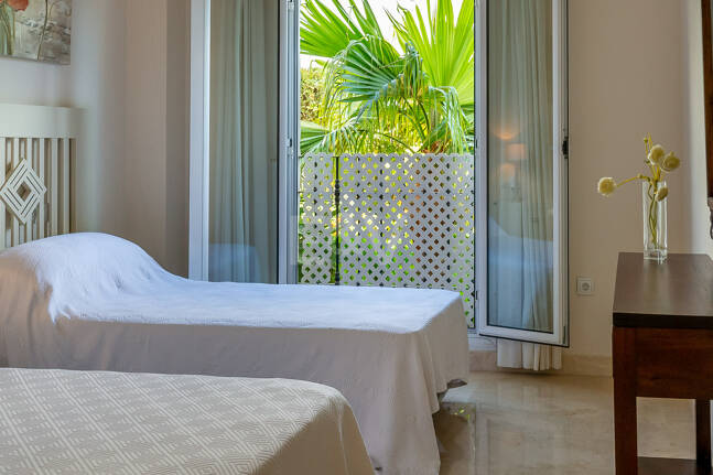 Vivir junto al Mar- El lujo de tenerlo todo a un paso: Piso Contemporáneo de dos dormitorios en Larga Temporada en Urbanización Boutique en San Pedro Playa