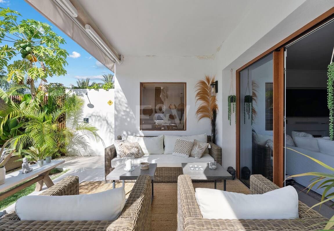 Blizniaki na sprzedaż w Las Brisas, Nueva Andalucia