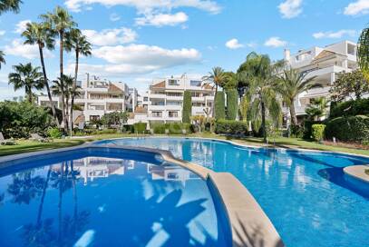 Blizniaki na sprzedaż w Las Brisas, Nueva Andalucia