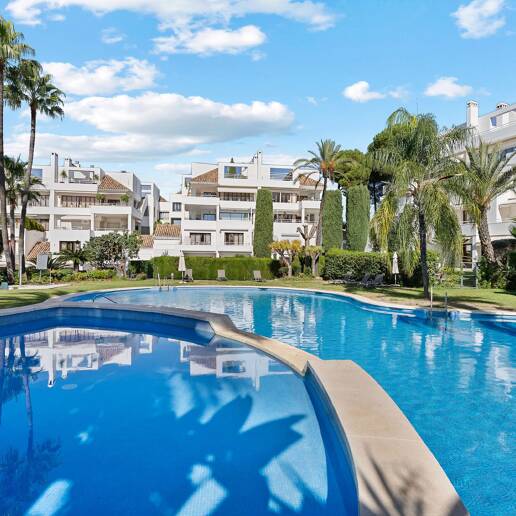 Blizniaki na sprzedaż w Las Brisas, Nueva Andalucia