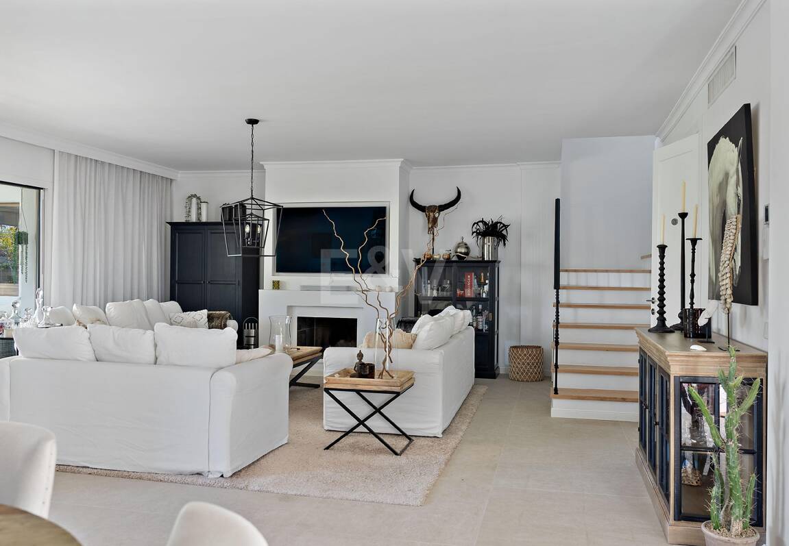 Blizniaki na sprzedaż w Las Brisas, Nueva Andalucia