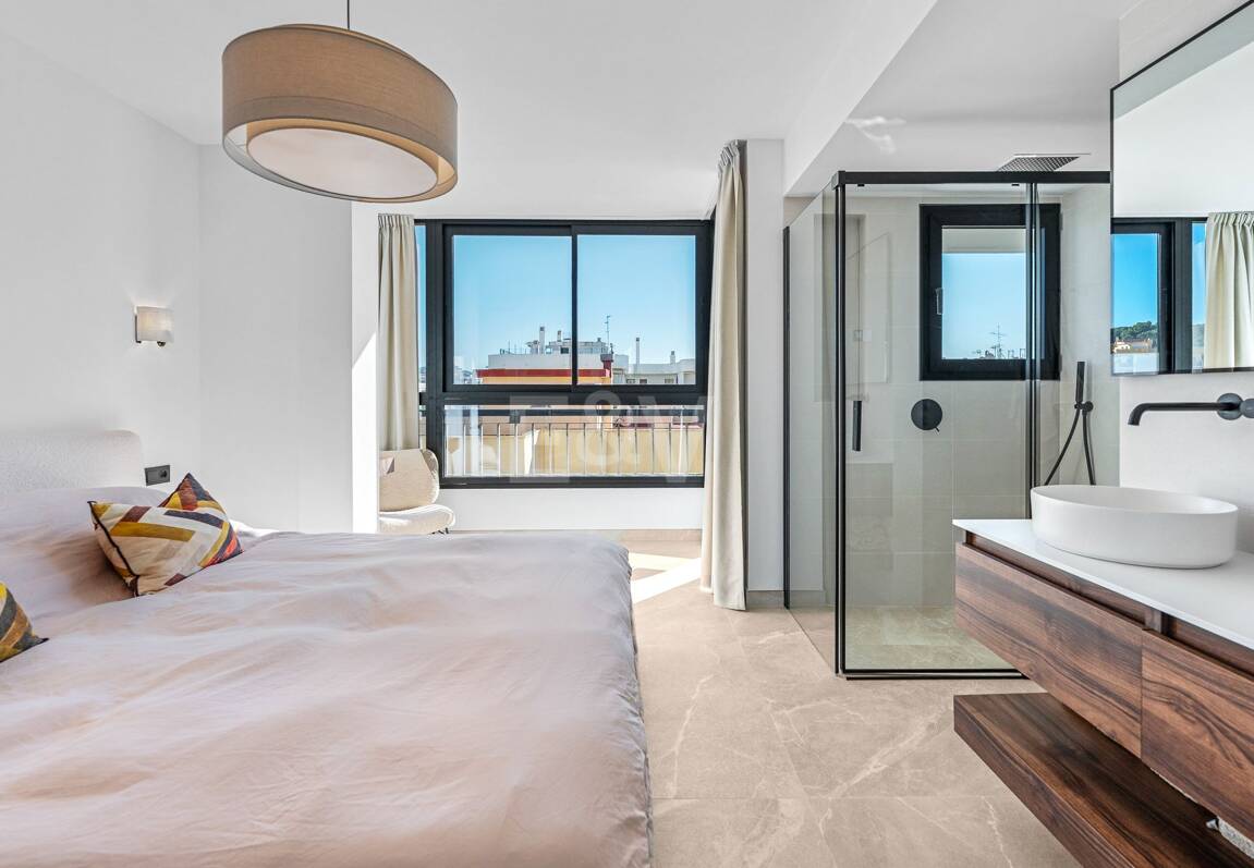 Skandinavisches Designer-Penthouse, urbanes Leben direkt am Meer