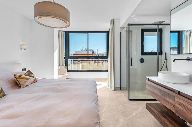 Skandinavisches Designer-Penthouse, urbanes Leben direkt am Meer