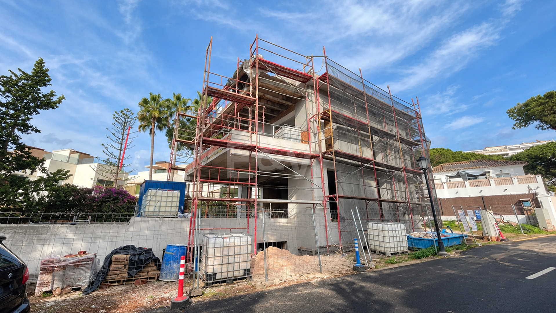 Villa Under Construction · 400 m från stranden · Marbella Öst