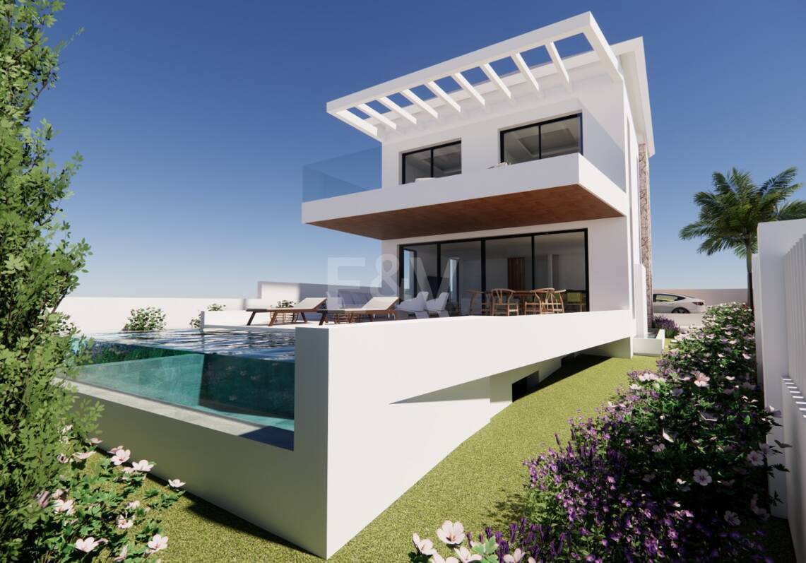 Villa im Bau · 400 m vom Strand entfernt · Marbella Ost