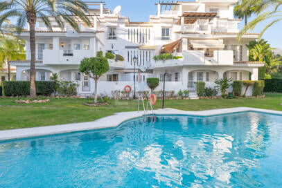 Garden Apartment z silnym potencjałem wynajmu w Nueva Andalucia