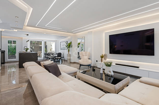 Maison de famille élégante conçue pour la vie moderne Costa del Sol