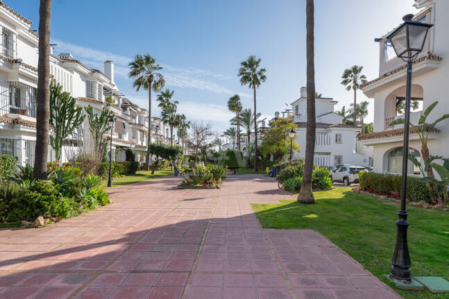Maison de famille élégante conçue pour la vie moderne Costa del Sol