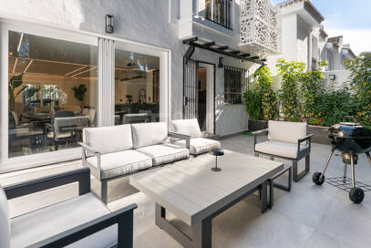 Maison de famille élégante conçue pour la vie moderne Costa del Sol