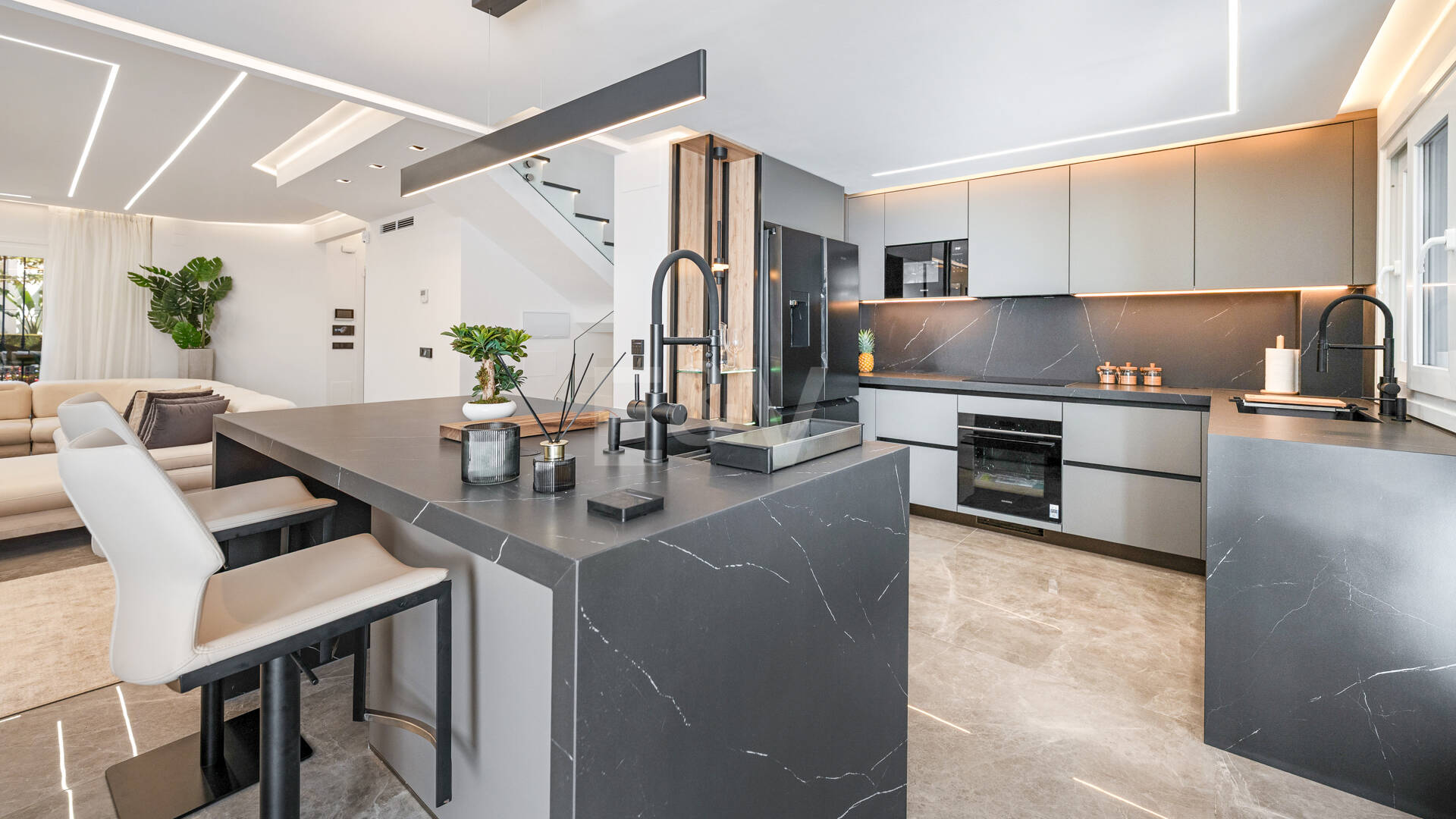 Maison de famille élégante conçue pour la vie moderne Costa del Sol