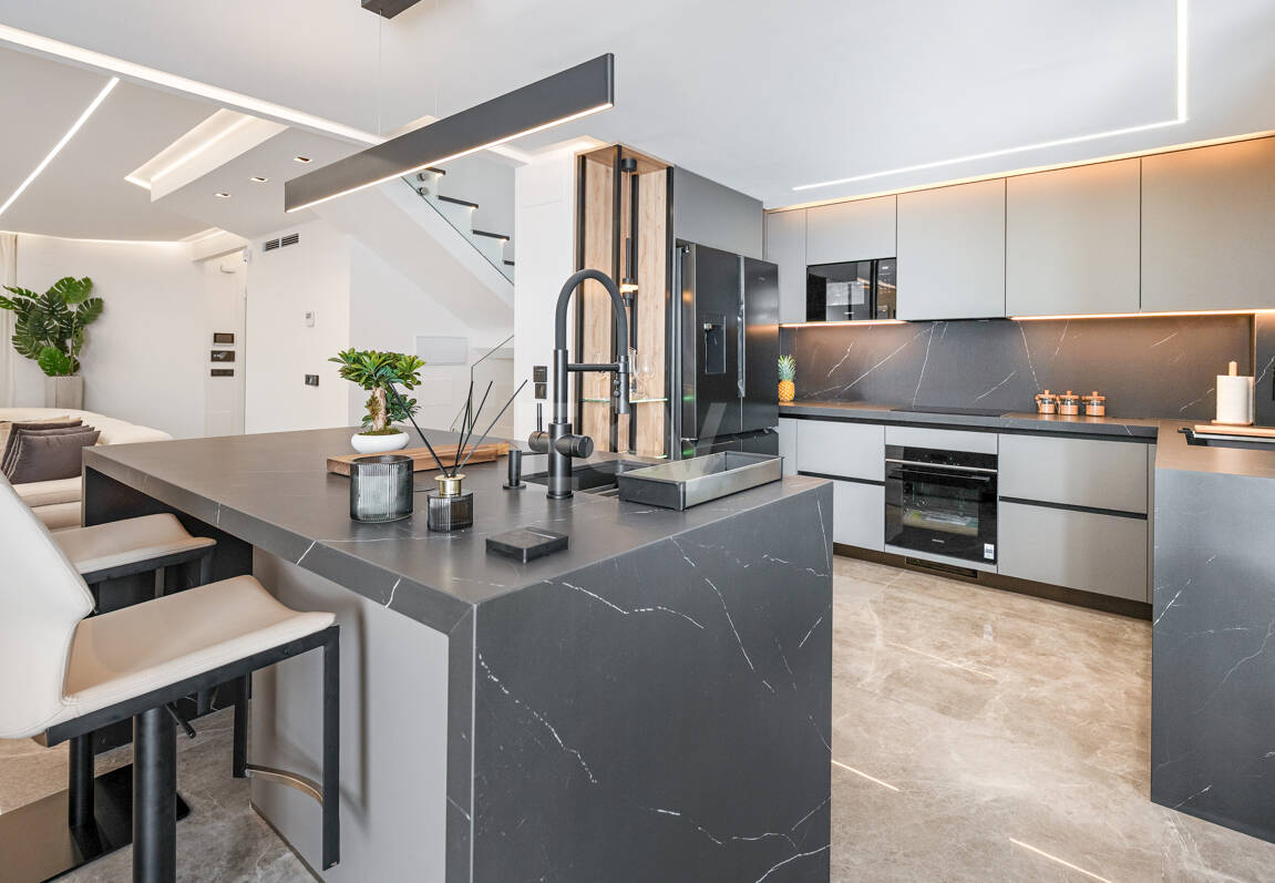 Maison de famille élégante conçue pour la vie moderne Costa del Sol