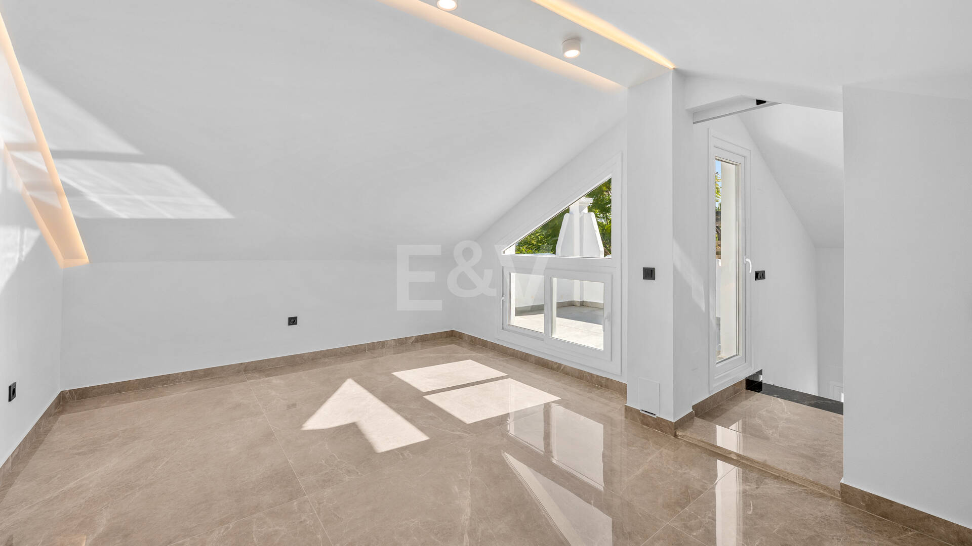 Maison de famille élégante conçue pour la vie moderne Costa del Sol