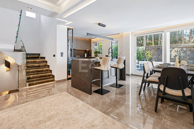 Maison de famille élégante conçue pour la vie moderne Costa del Sol