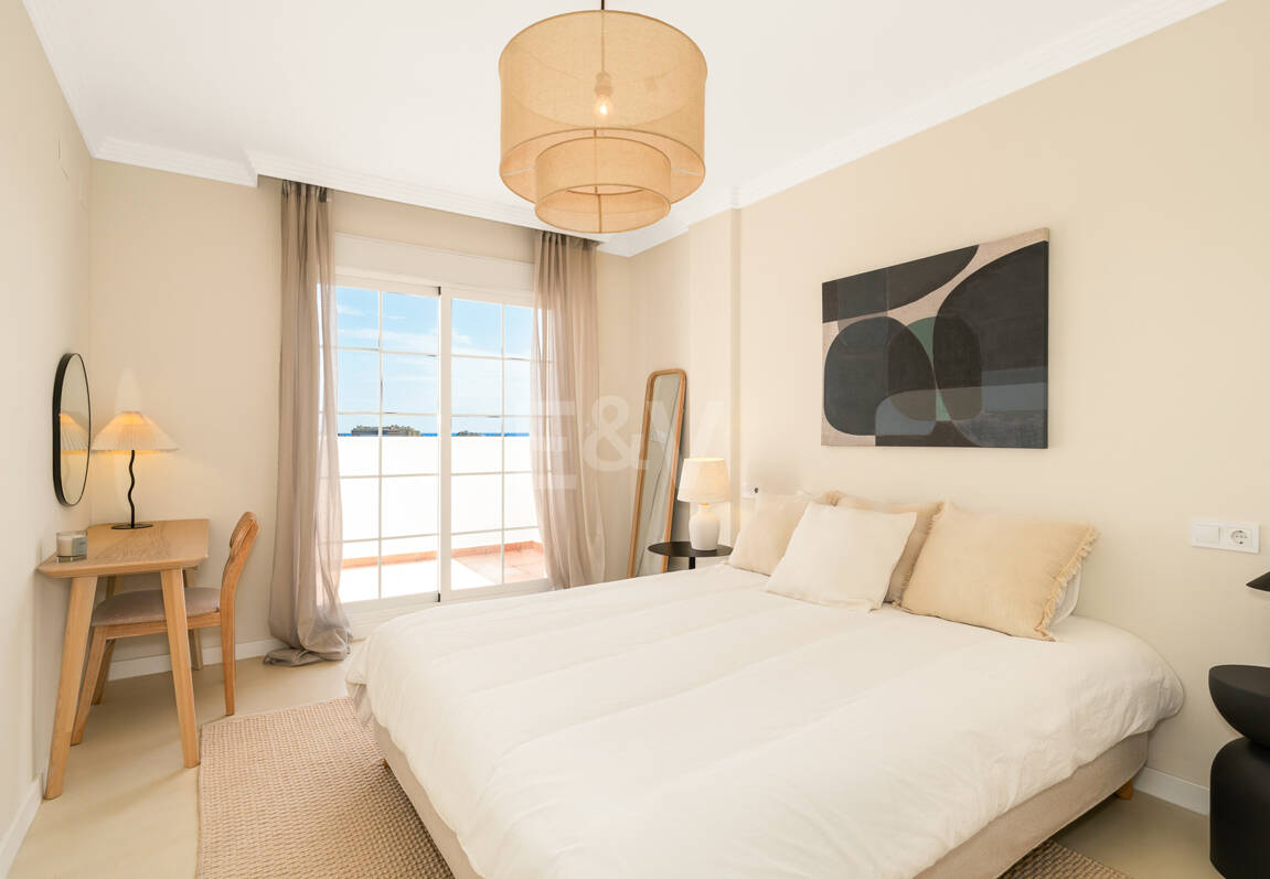 Stunning Duplex Penthouse with Huge Terrace and Open Views