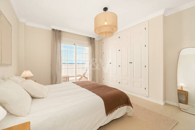 Stunning Duplex Penthouse with Huge Terrace and Open Views