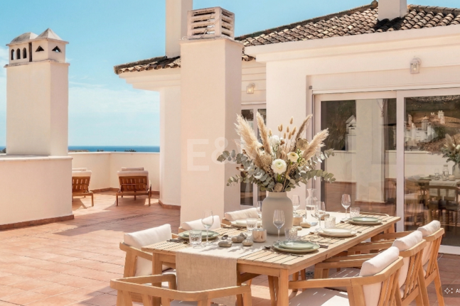 Stunning Duplex Penthouse with Huge Terrace and Open Views