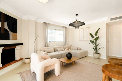 Stunning Duplex Penthouse with Huge Terrace and Open Views