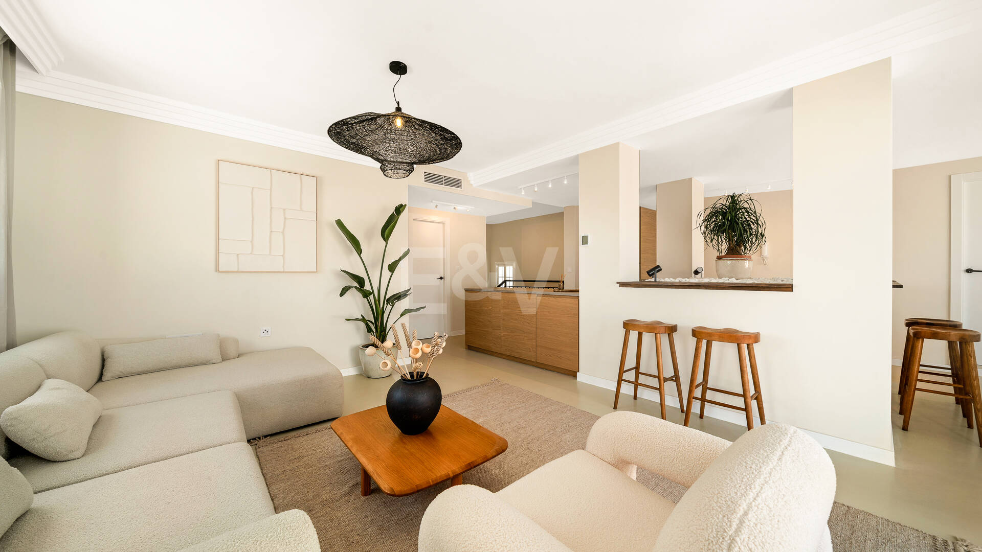 Stunning Duplex Penthouse with Huge Terrace and Open Views