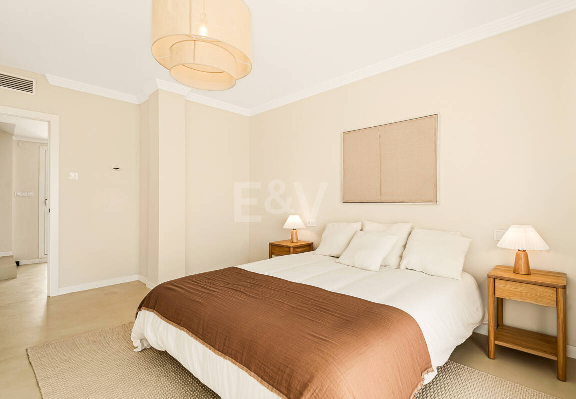 Stunning Duplex Penthouse with Huge Terrace and Open Views