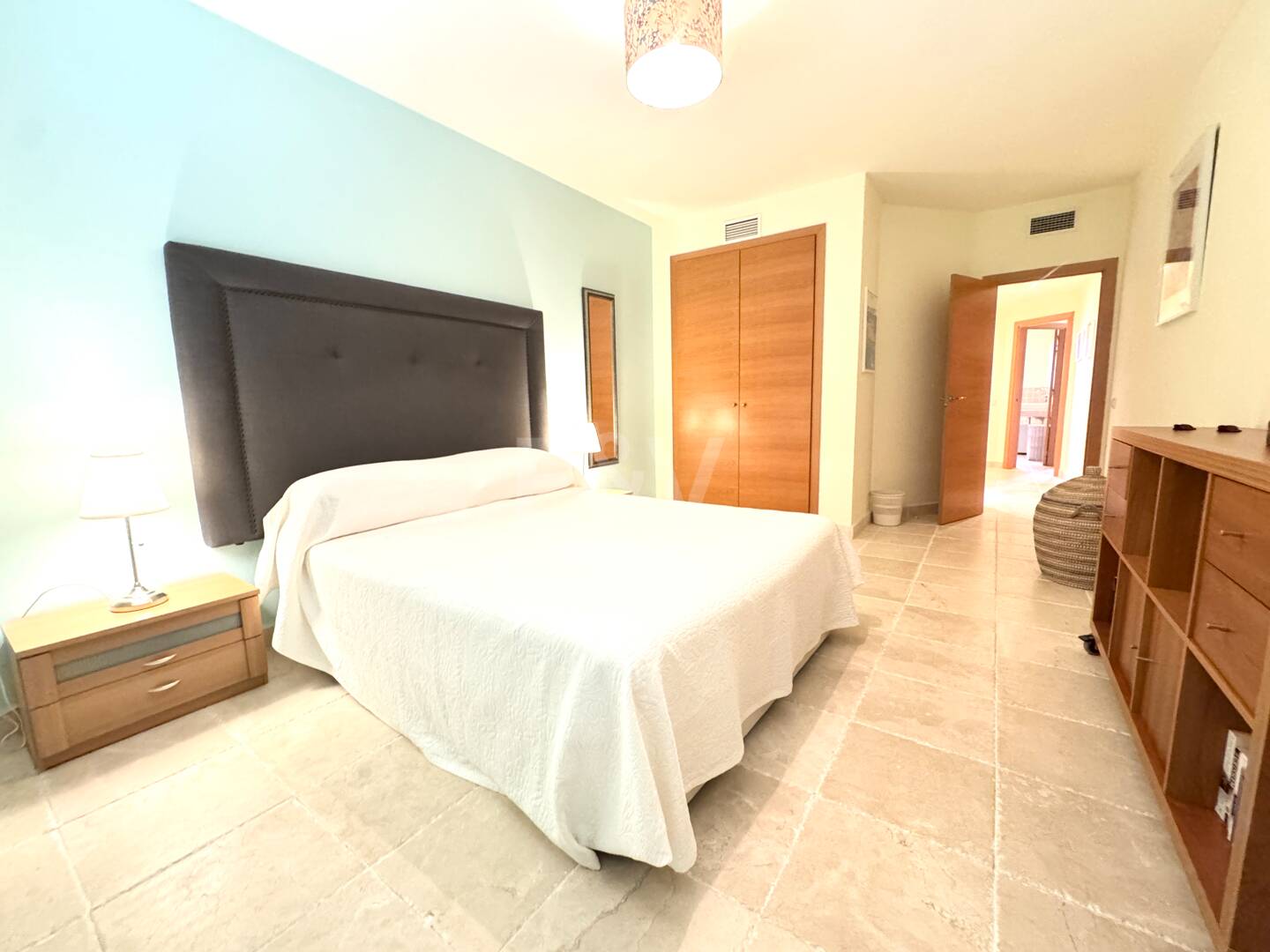 Appartement au rez-de-chaussée dans une communauté de prestige avec jardin privé et terrasse