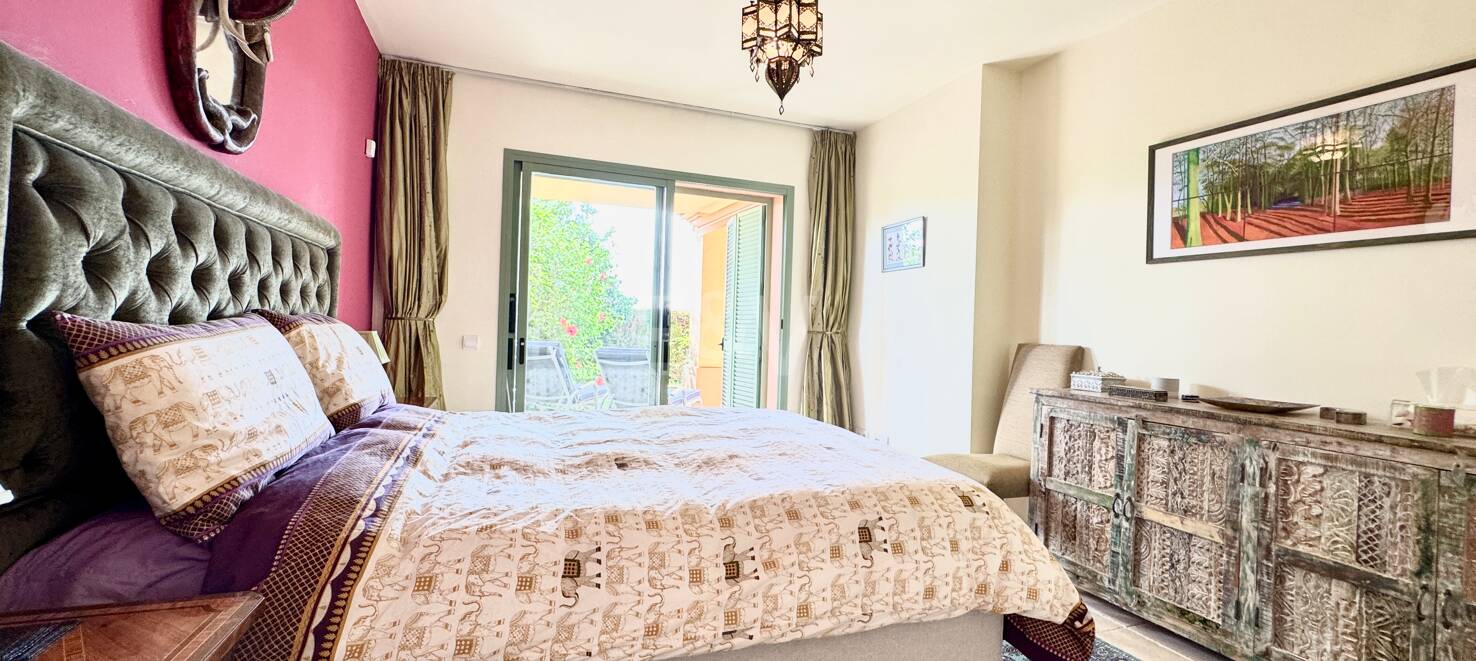 Ground-Floor Apartment in Prestigious Gated Community with Private Garden and Terrace