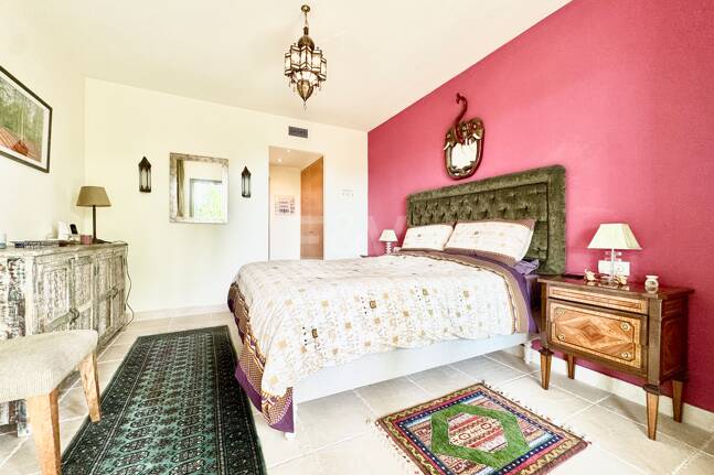 Appartement au rez-de-chaussée dans une communauté de prestige avec jardin privé et terrasse