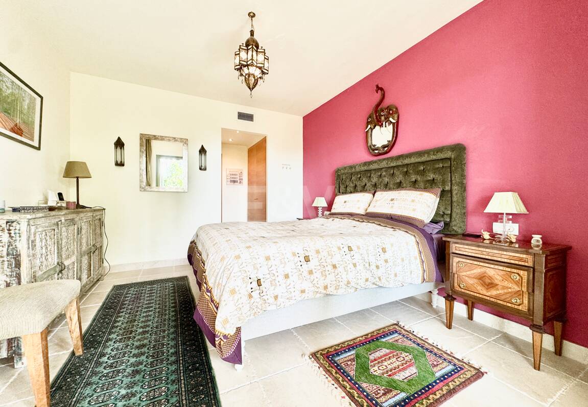 Appartement au rez-de-chaussée dans une communauté de prestige avec jardin privé et terrasse