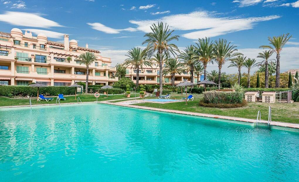 Ground-Floor Apartment in Prestigious Gated Community with Private Garden and Terrace