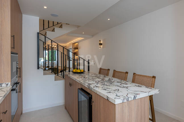 Moderna Casa Adosada de Lujo Junto a Aloha Golf