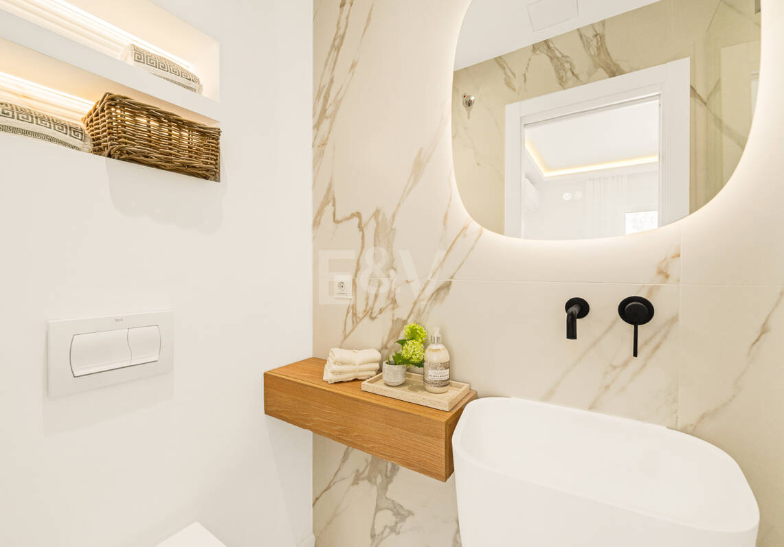 Nowoczesne Luksusowe Townhouse Obok Aloha Golf