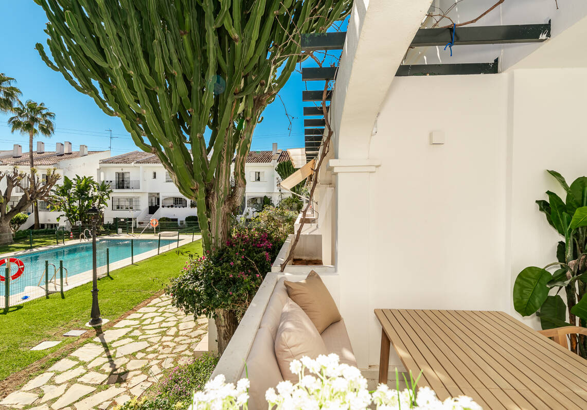 Nowoczesne Luksusowe Townhouse Obok Aloha Golf