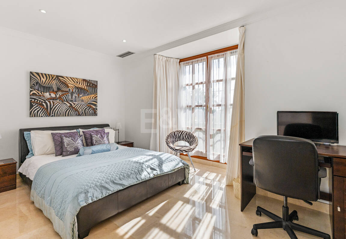 Villa à vendre en Los Arqueros, Benahavis