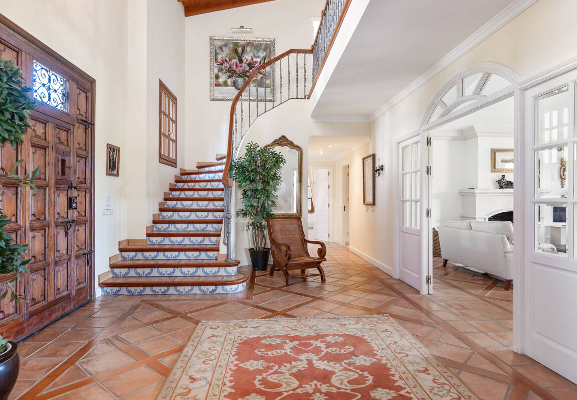 Villa à vendre en Los Arqueros, Benahavis