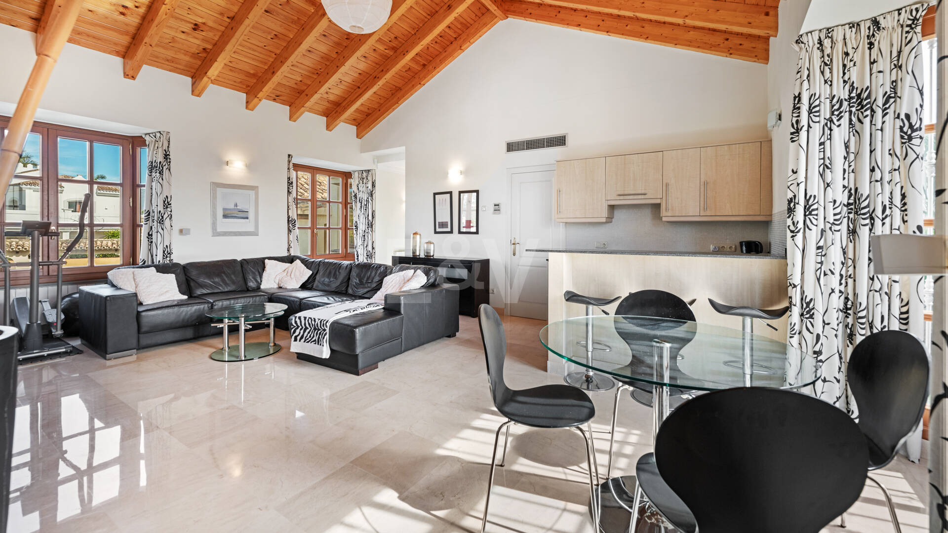 Villa à vendre en Los Arqueros, Benahavis