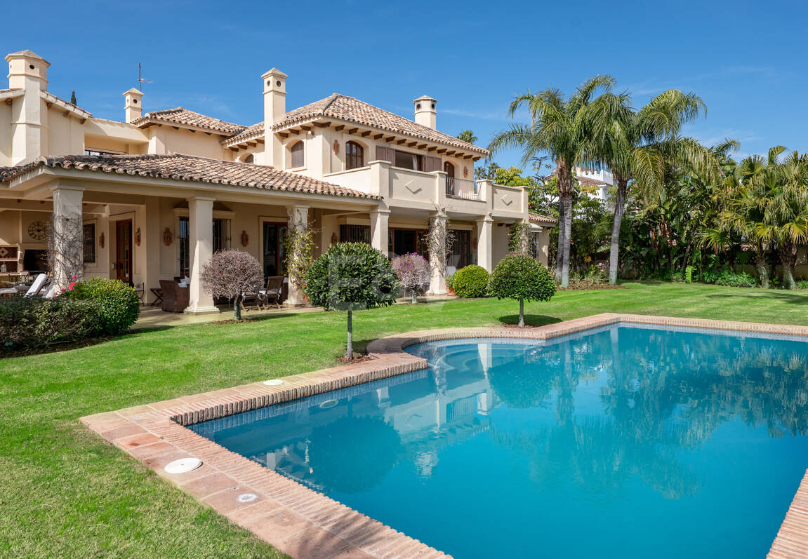 Villa à vendre en Los Arqueros, Benahavis
