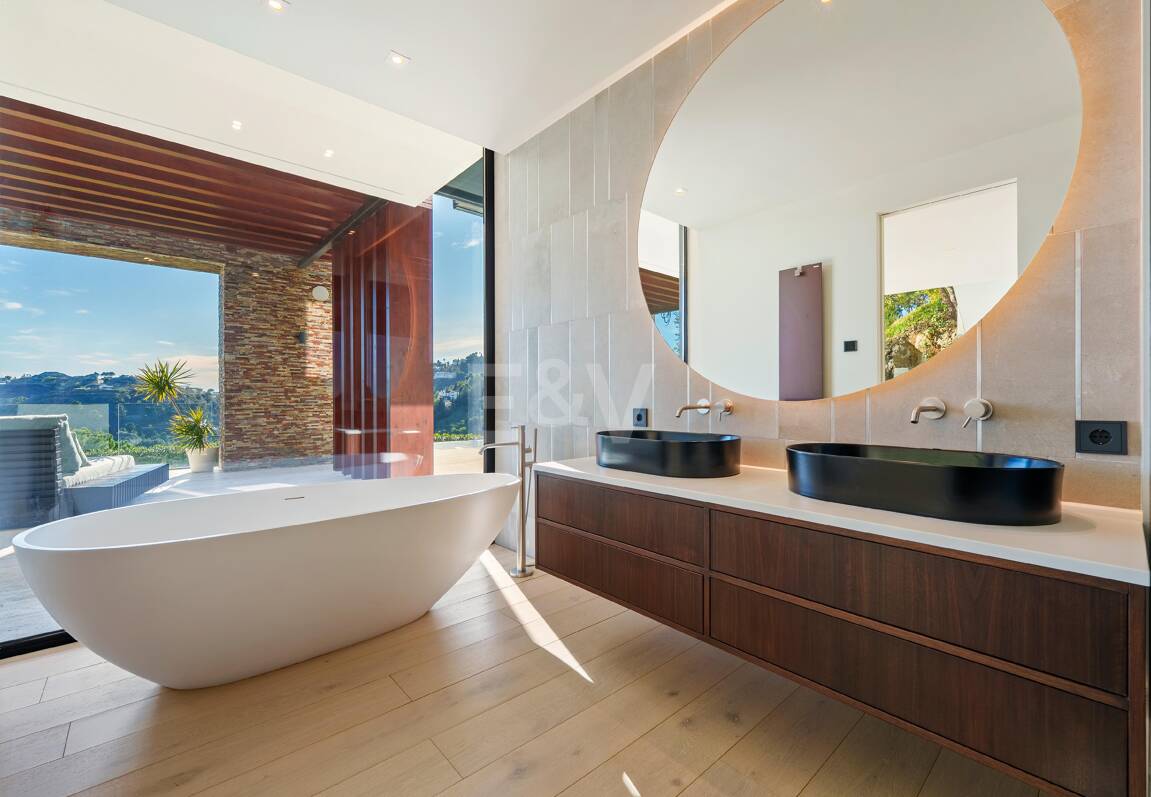 Villa till salu i El Madroñal, Benahavis