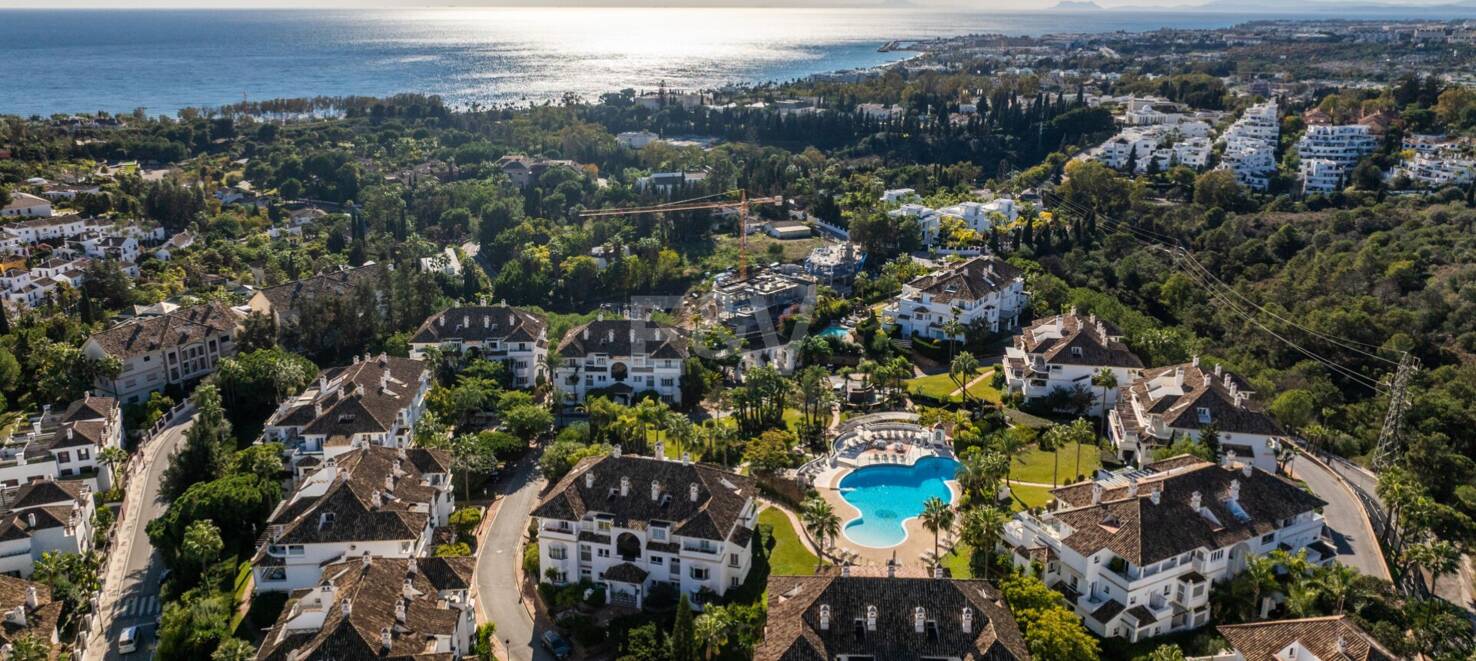 Luxurious Garden Apartment on the Golden Mile with Resort-like Amenities