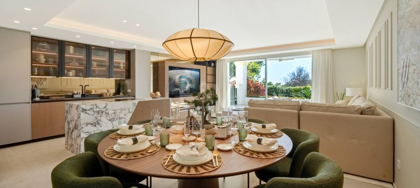 Luxurious Garden Apartment on the Golden Mile with Resort-like Amenities