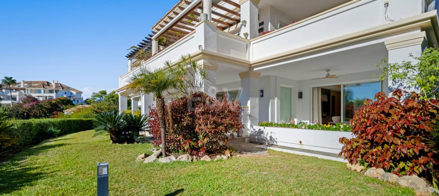 Luxurious Garden Apartment on the Golden Mile with Resort-like Amenities