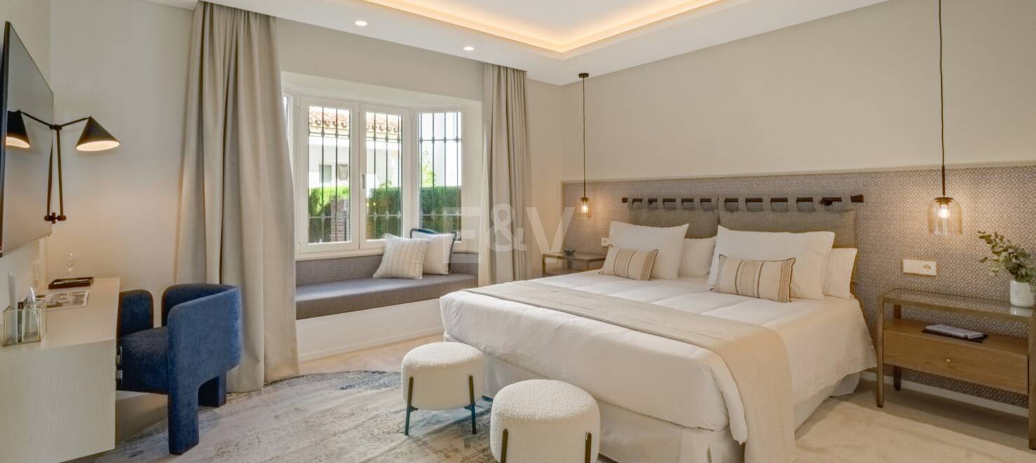 Luxurious Garden Apartment on the Golden Mile with Resort-like Amenities