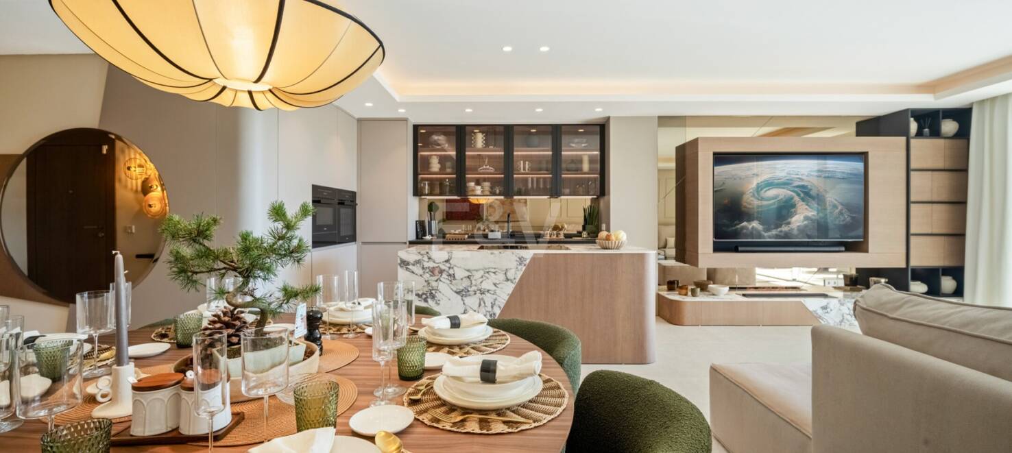 Luxurious Garden Apartment on the Golden Mile with Resort-like Amenities