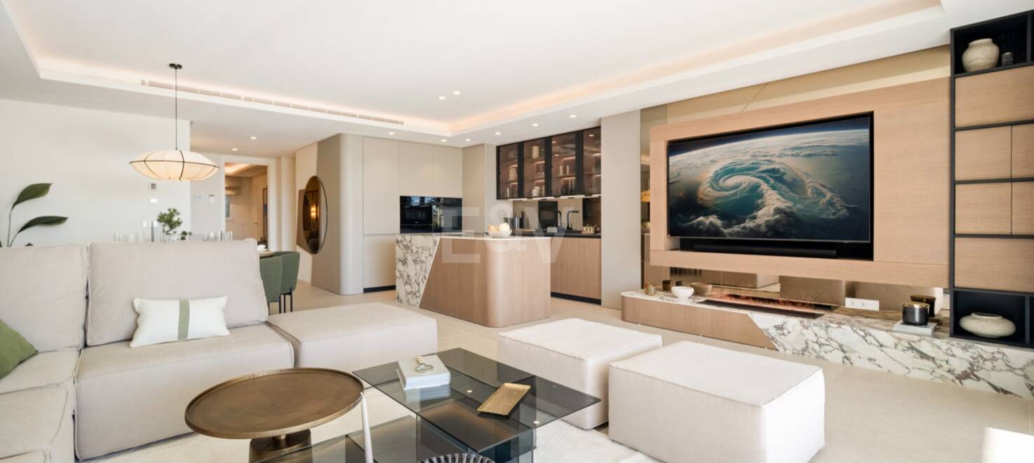 Luxurious Garden Apartment on the Golden Mile with Resort-like Amenities