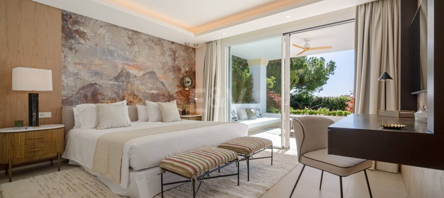 Luxurious Garden Apartment on the Golden Mile with Resort-like Amenities